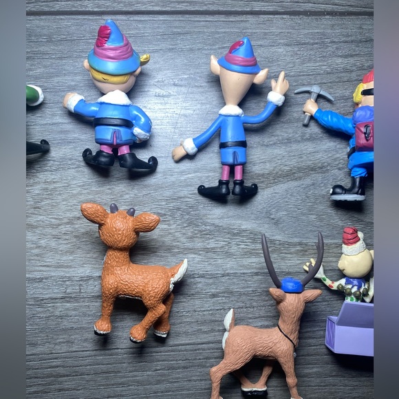SET of 10 Vintage Collectible Figurines from Rudolph Stop...